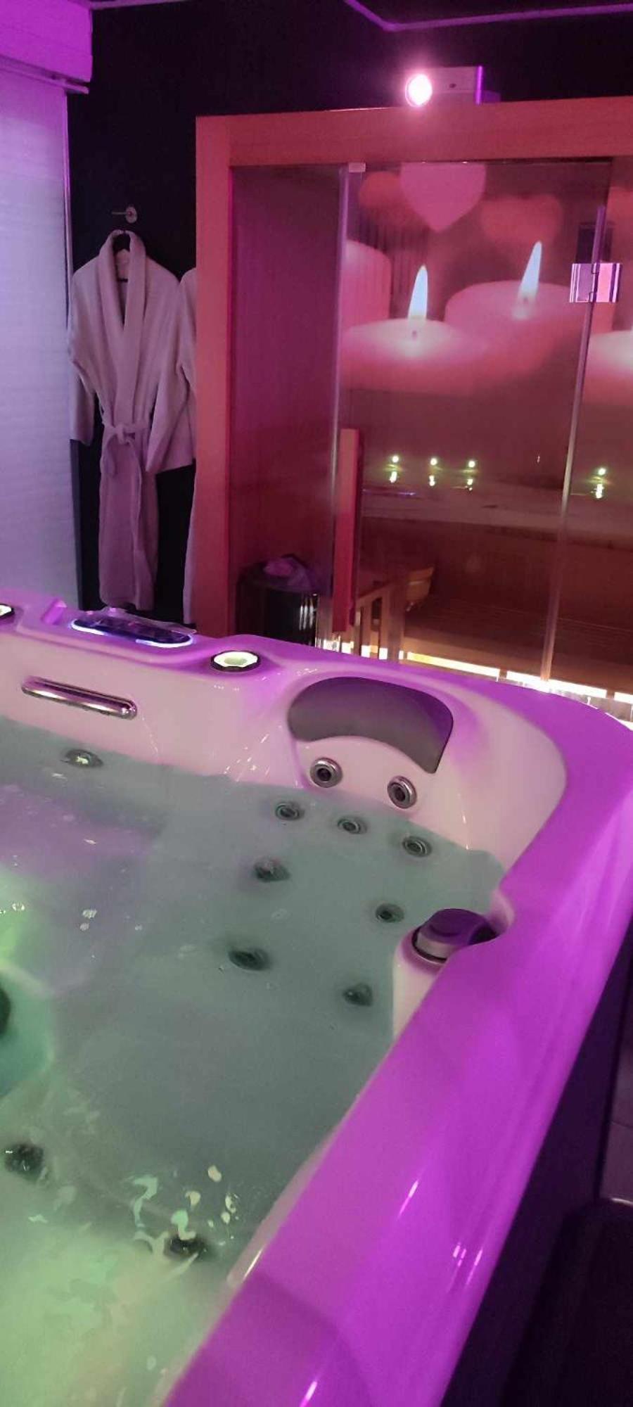 Avec Toi Suite Spa Barlin Esterno foto